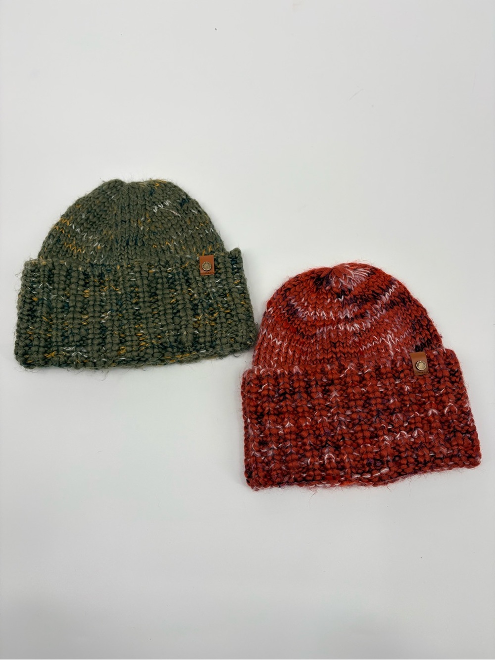 Frye & Co | Beanie Set - Olive Green & Rust Red